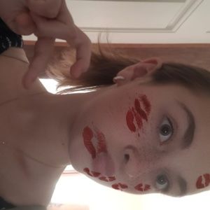 Meet your Posher, Nina